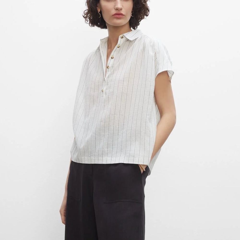 Popover Gauze Shirt- Brand New- NEVER WORN- Grey Stripe